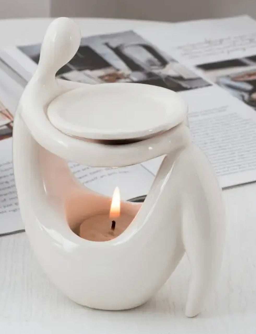 Elegant white burner
