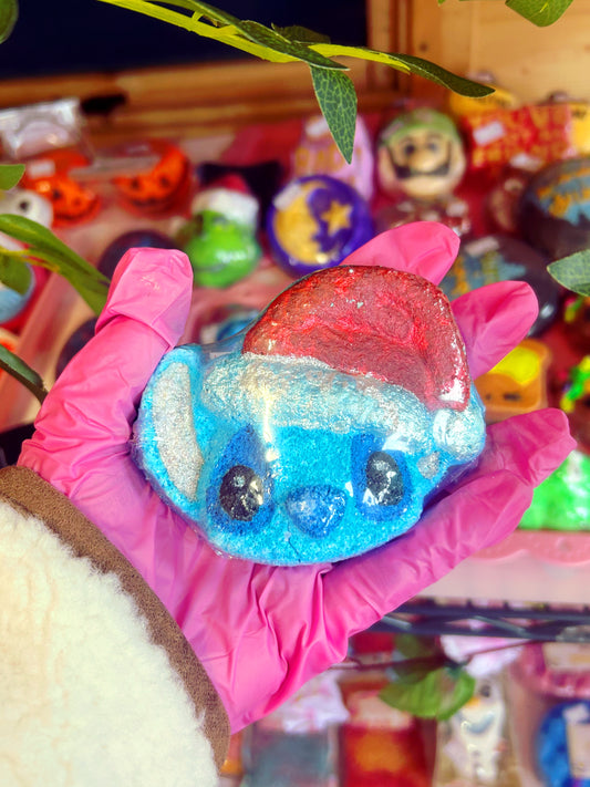 Christmas stitch bath bomb